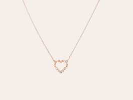 pendant necklace
